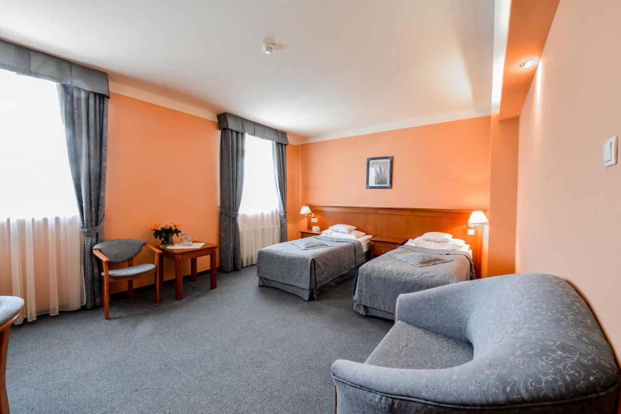 Spa Hotel Jawor 야우르츠 외부 사진