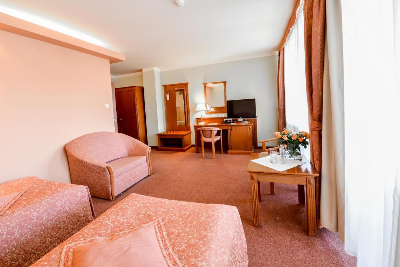 Spa Hotel Jawor 야우르츠 외부 사진