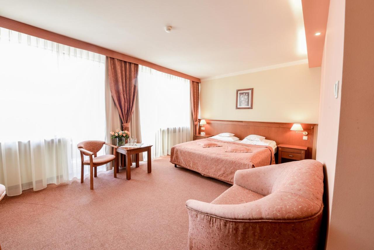Spa Hotel Jawor 야우르츠 외부 사진