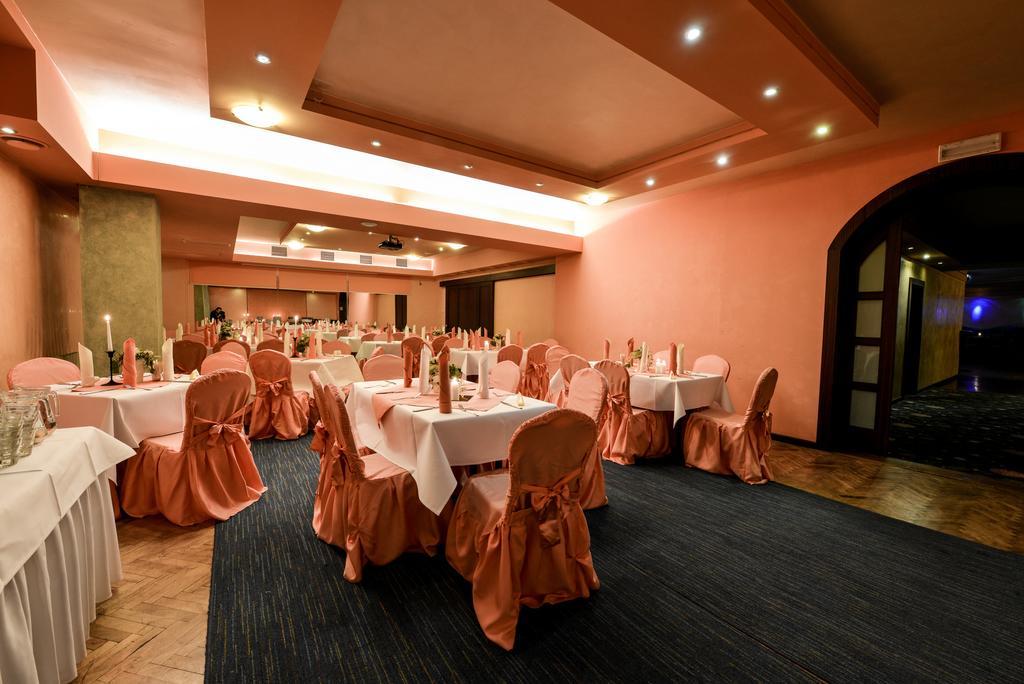 Spa Hotel Jawor 야우르츠 외부 사진