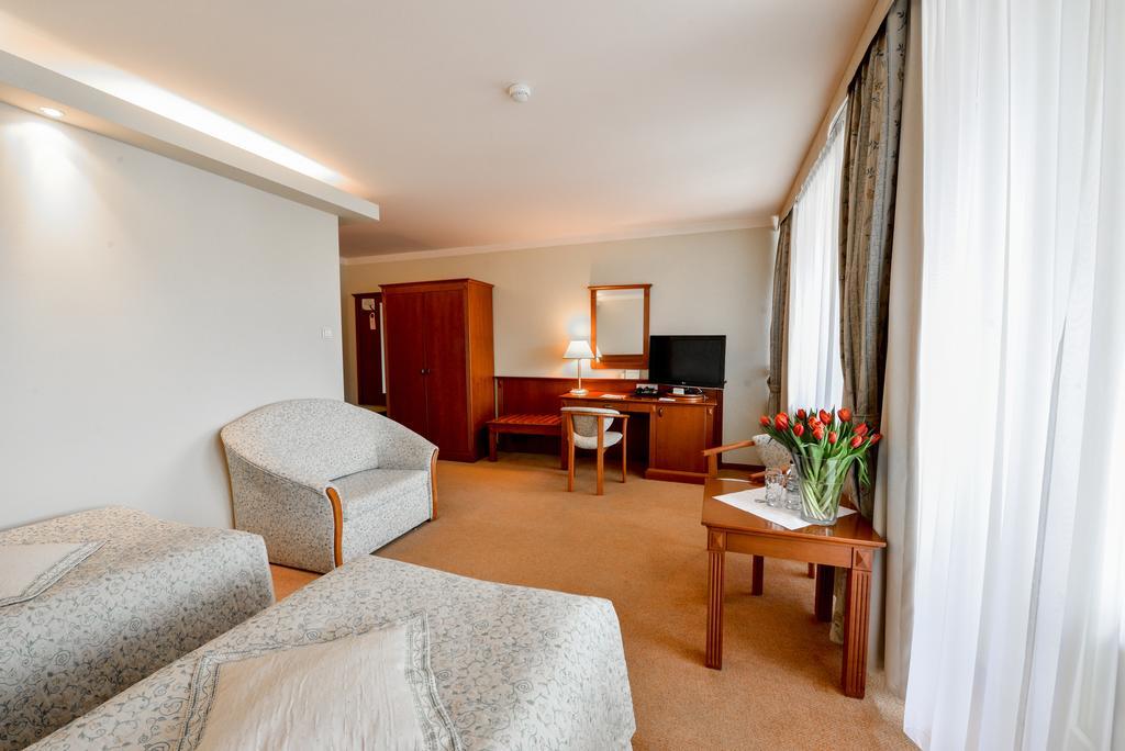 Spa Hotel Jawor 야우르츠 외부 사진