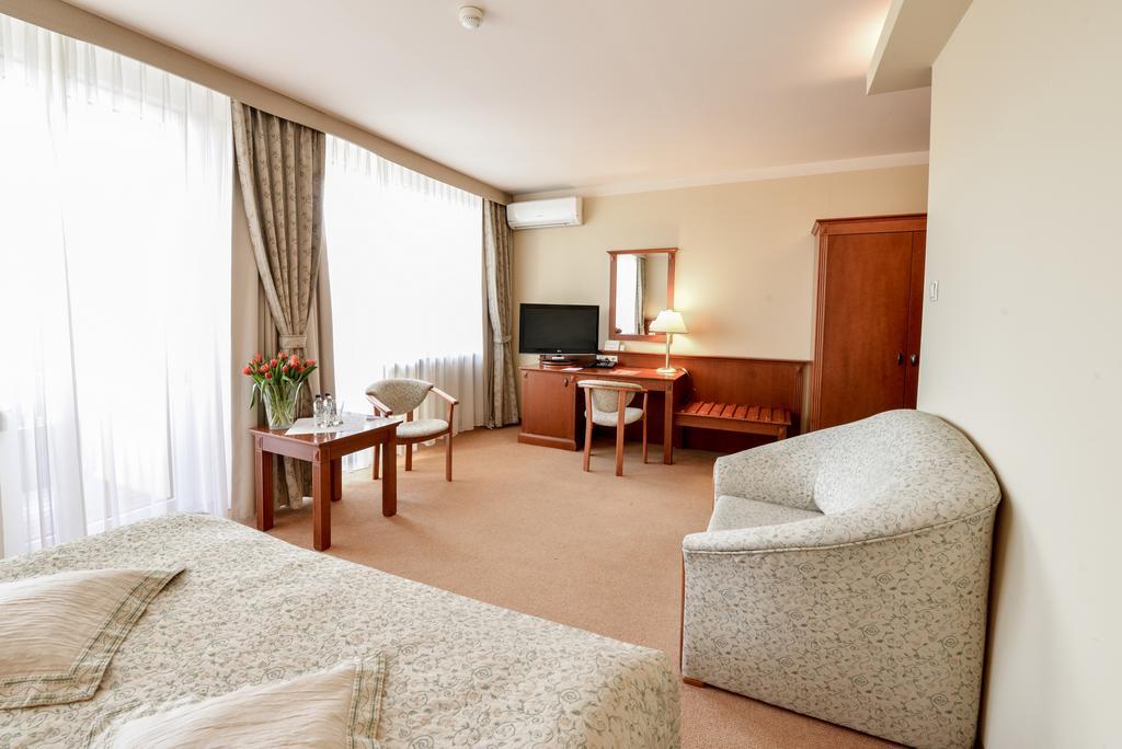 Spa Hotel Jawor 야우르츠 외부 사진