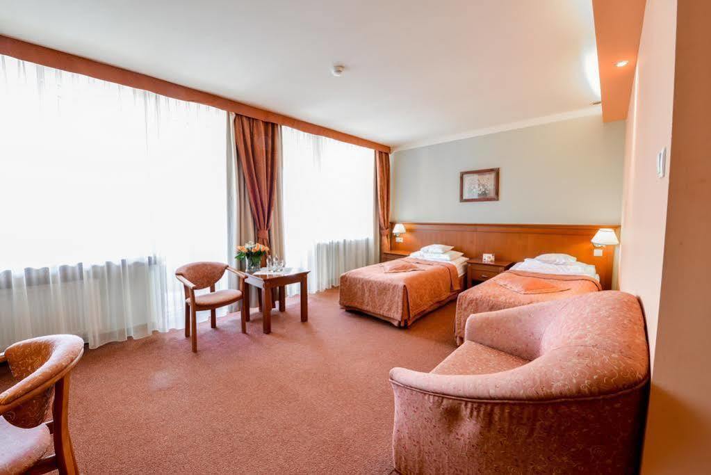 Spa Hotel Jawor 야우르츠 외부 사진